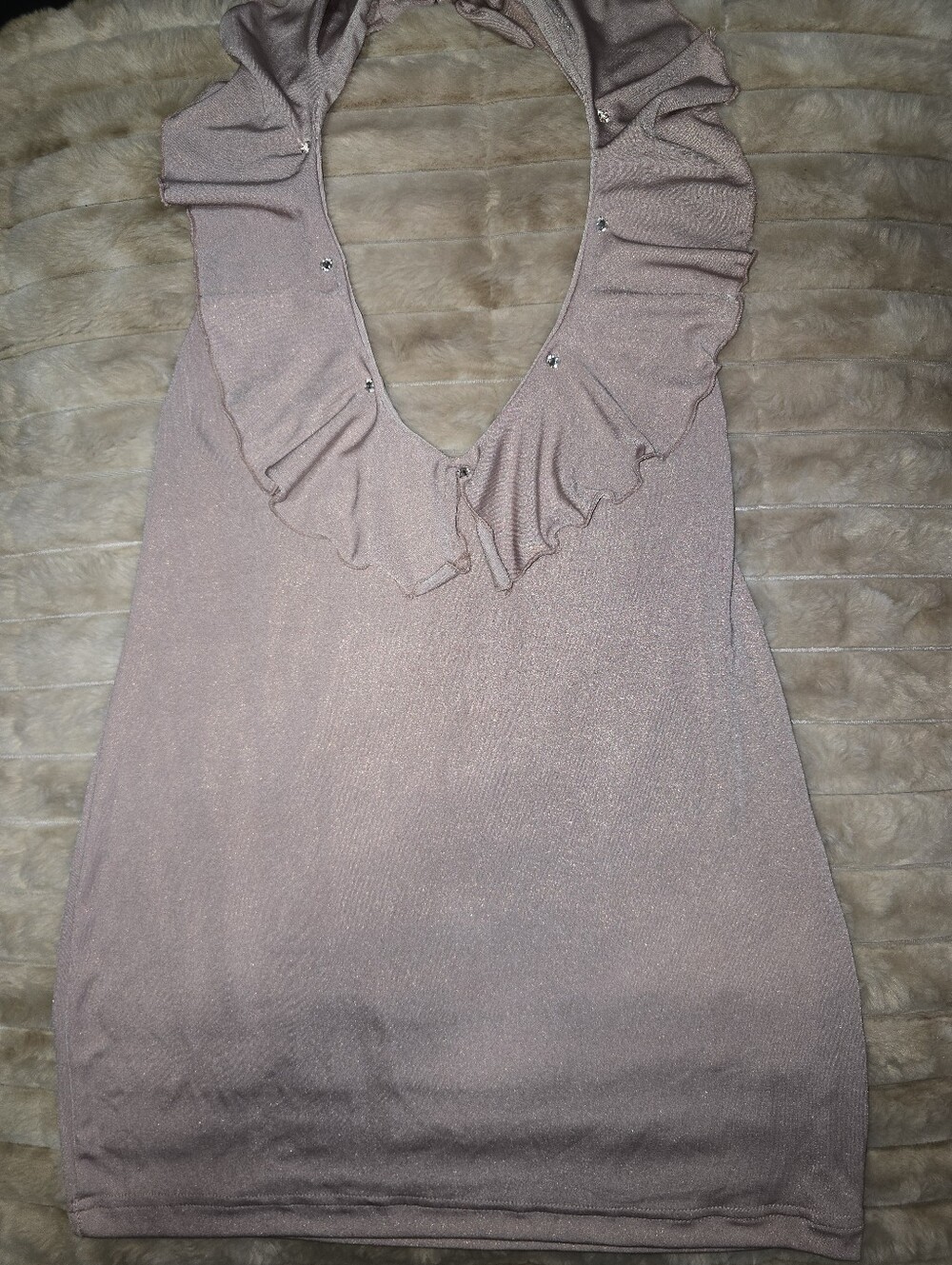 Ruffled V-Neck Women’s Top in Dusty Rose